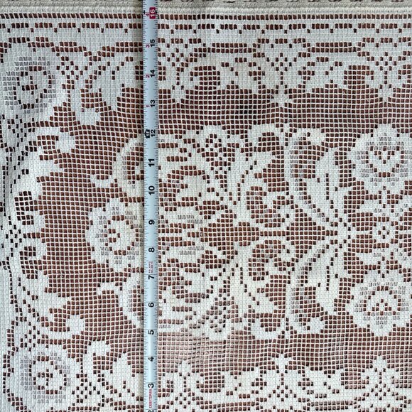 Vintage Handcrafted Crochet Lace Table Runner Floral Pattern 38" x 17" - Picture 8 of 14